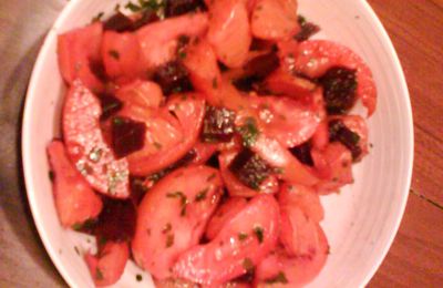 Salade coucher de soleil : tomate, betterave et