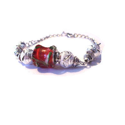Bracelet vintage , perle en verre tambour rouge à motifs