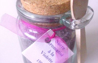La vie en rose : Muffins aux myrtilles sauvages, à la violette et éclats d'amandes