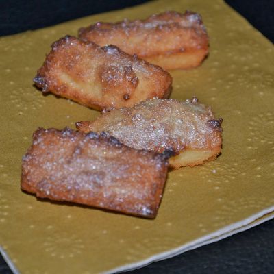 Minis financiers à la noix de coco, le filet à course, c'est chic!