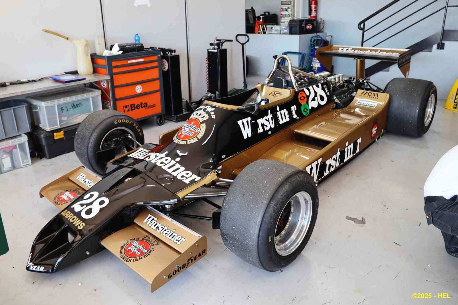 Arrows A 6_01 - 1983 [UK] HL_GF