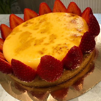 Tarte fraise-rhubarbe crème brûlée vanille 