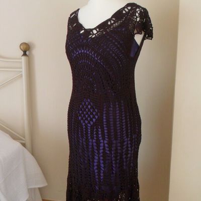 Robe art aubergine crochet en soie / Crochet art silk dress