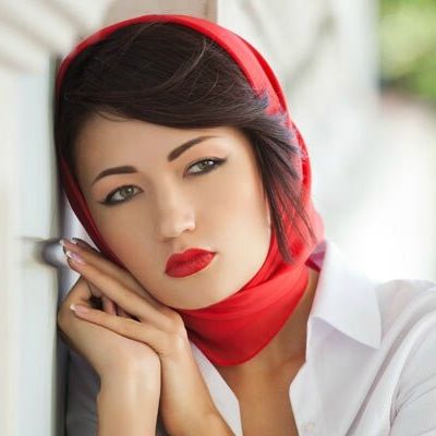 Mettre foulard dans les cheveux