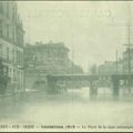 533 - La Place de la Gare submergée -Inondations 1910.