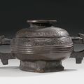  An archaic bronze ritual food vessel and cover (gui), Late Western Zhou Dynasty, 9th-8th century BC