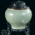 A heavily potted, sturdy jar (guan), China, Yuan/early Ming period, 14th ct