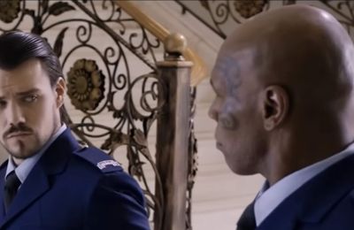 OFF Avignon 2025 : “CHINAWOOD” :  Mike Tyson vs Steven Seagal : qui gagne? Clovis Fouin