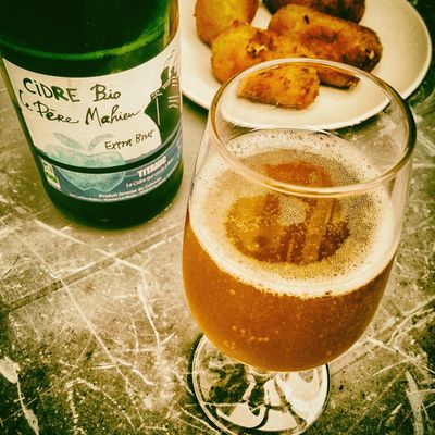 CELLE QUI CHAUSSAIT SES BOTTES POUR ALLER À LA PÊCHE AUX COQUES: CROQUETTES AUX COQUES