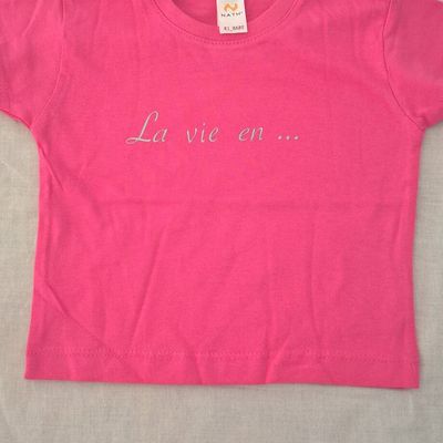 A acheter t-shirt 12-18 mois, embellis par flocage