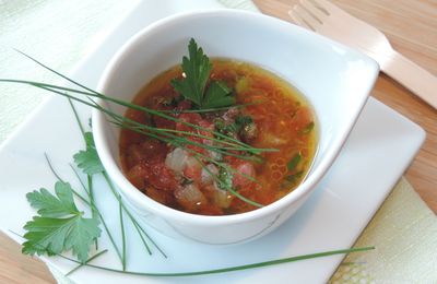 Sauce vierge pour accompagner un poisson, sans gluten et sans lactose