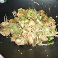 WOK DE POULET AUX 5 EPICES