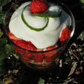 Strawberry Fields Forever: salade de fraises de Plougastel au citron vert et mousse vanillée au lait de coco