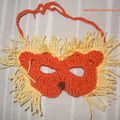 masques au crochet : le lion