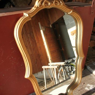 Un charmant miroir coquille (commande)