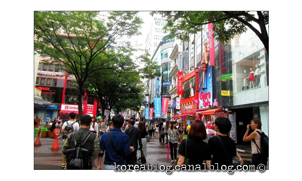 Myeong Dong, the shopping heaven - Seoul