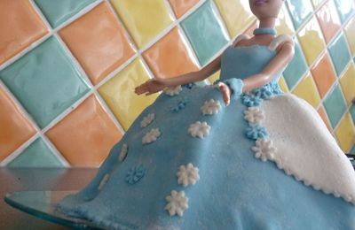 gateau 3D princesse CENDRILLON