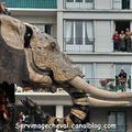 La tete dans les façades Perret