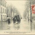 1149 - Avenue du Chemin de Fer - Transport des habitants à la Décrue - Inondations 1910.