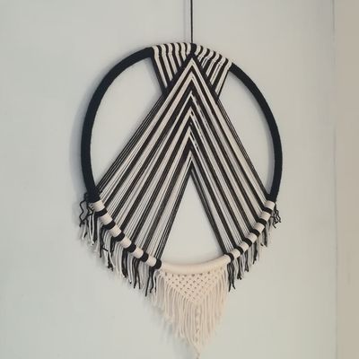 Un nouveau macramé circulaire bicolore