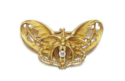 Gold and Diamond Brooch/pendant, circa 1900