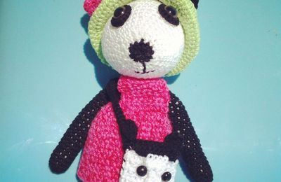 Miss Panda et son mini sac Sc. N° 183 bis 