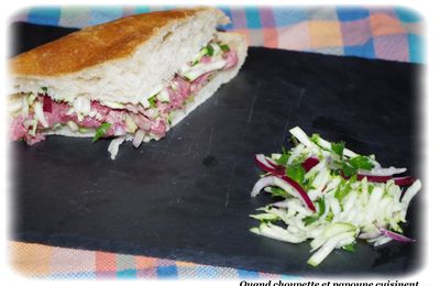 SANDWICH DE BOEUF AUX CRUDITES