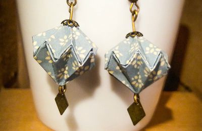 # 005. Boucles d'oreille origami lampions