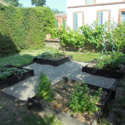CARRES POTAGERS