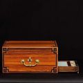 Coffret formant écritoire « à secret ». Par Roger Vandercruise dit Laceoix, dit RVLC (1727-1799). Paris, époque fin Louis XV 