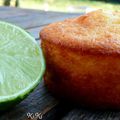 GÂTEAU YAOURT POiRES ET CiTRON VERT