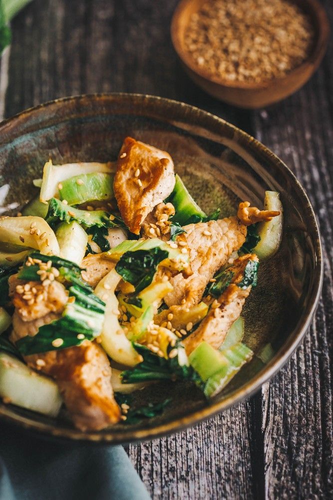 chou pak choi, poulet au chou pak choi, sauce soja, sésame, cebette, recette inspiration asiatique, nouvel an chinois, facile, rapide, poulet