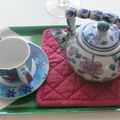 Vie Pratique: Se servir une tasse de tisane