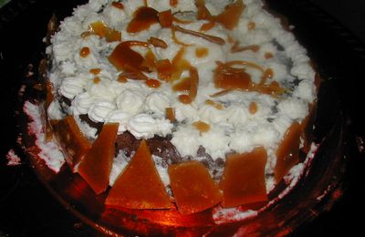 Gâteau au chocolat et sa déco au caramel