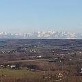 AU LOIN, LA CHAINE DES ALPES...