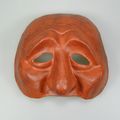 Masque expressif en papier mâché