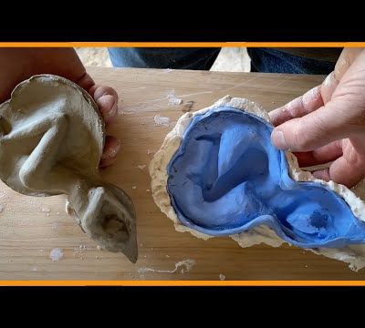 Mettre du silicone dans un moule en silicone 