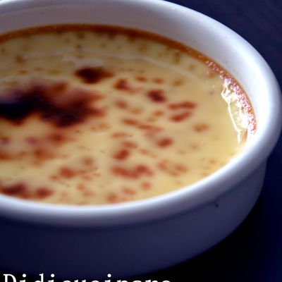 Petites crèmes: Crèmes aux oeufs. 