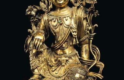 A finely cast gilt-bronze figure of Avalokiteshvara, Ming dynasty, 15th century, probably Zhengtong period (1436-1449)