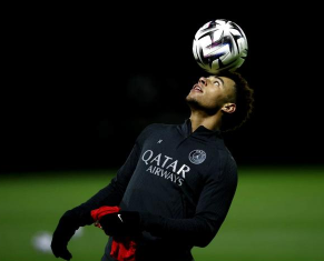 Les supporters espèrent que le PSG terminera dans le top 8