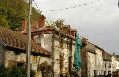 Ferrières-sur-Sichon (lucarnes).