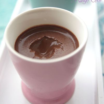 Pots de crème au chocolat noir super light pour les accros au chocolat corsé