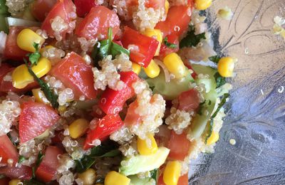 Salade d'été au quinoa et aux clémentines