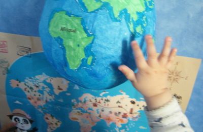 DIY globe terrestre d'inspiration Montessori (Le Kit de Pandore)