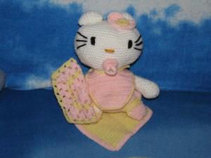 Hello Kitty Bébé (2008)