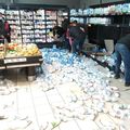 LE LAIT DEBORDE DE LA CASSEROLE: les éleveurs laitiers normands en colère contre la grande distribution...
