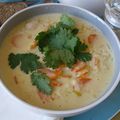 SOUPE THAI AU POULET ET LAIT DE COCO