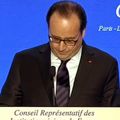 VIDEO - Au dîner du CRIF, François Hollande se trompe dans les dates des attentats 