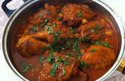 Chtitha djedj (poulet sauce rouge)
