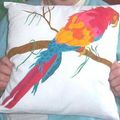 coussin ARA peinture sur tissu